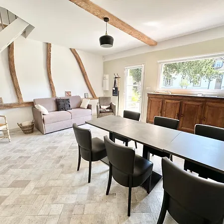 Maison Avec Terrasse - 2 Confortables Pour 4 A 6 Personnes 펜션 베르통