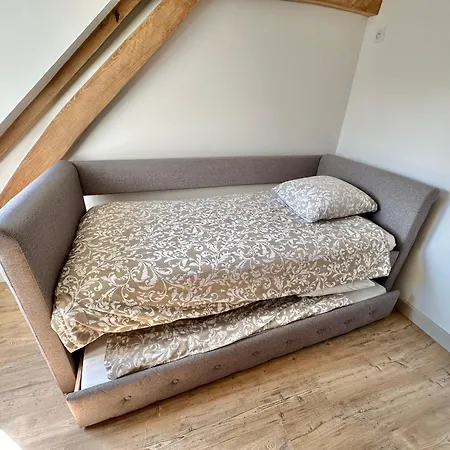 Maison Avec Terrasse - 2 Confortables Pour 4 A 6 Personnes 베르통